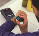 Fitbit Pay - usługa mobilnych płatności zbliżeniowych